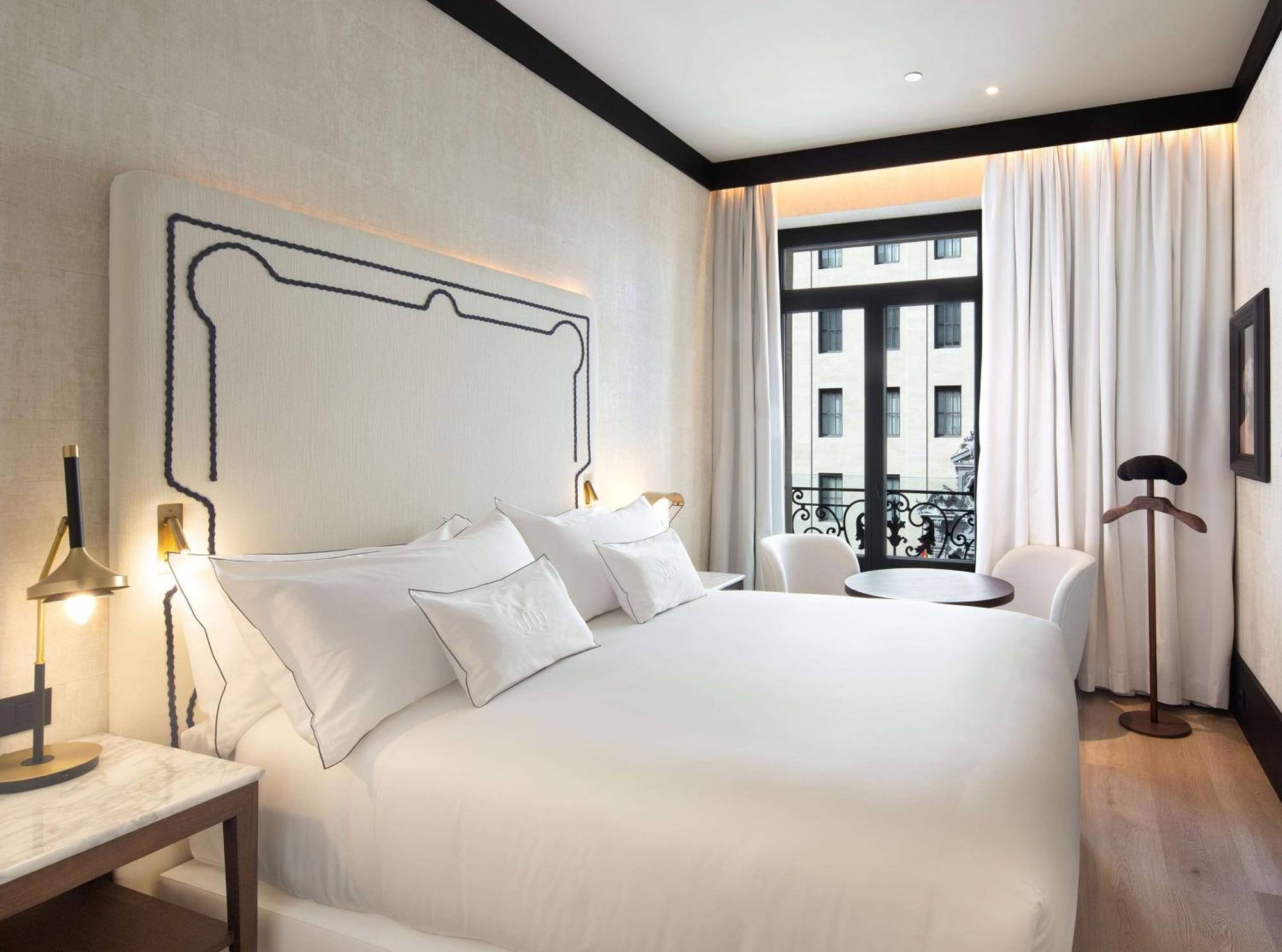Hotel Montera Madrid, Curio Collection By Hilton ภายนอก รูปภาพ