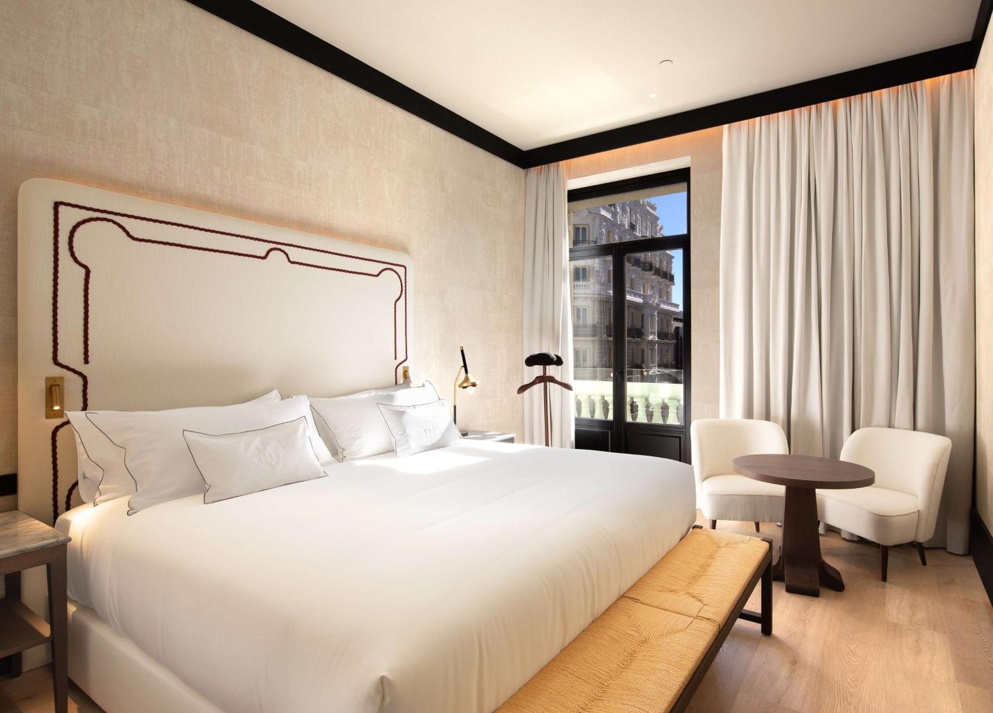 Hotel Montera Madrid, Curio Collection By Hilton ภายนอก รูปภาพ