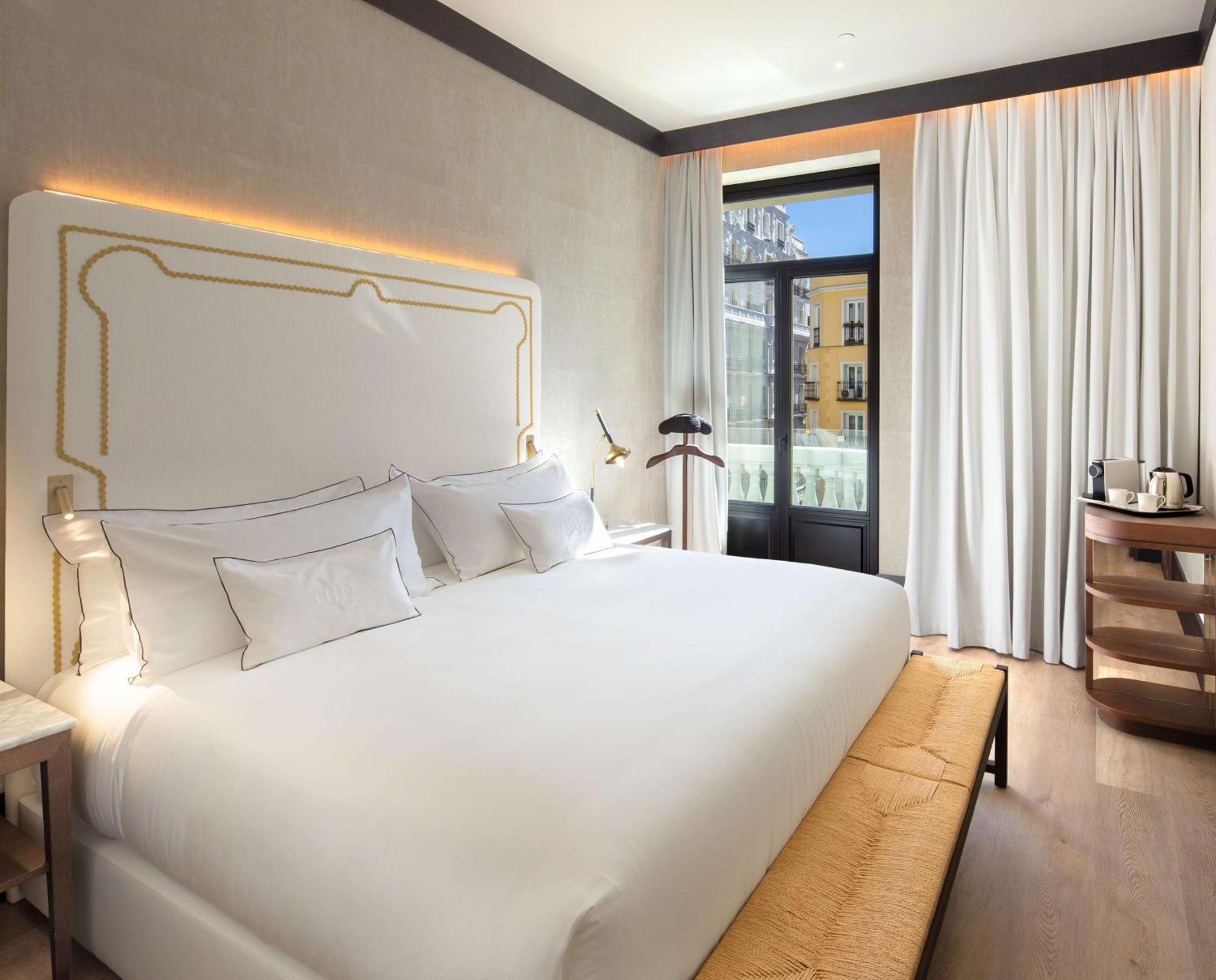 Hotel Montera Madrid, Curio Collection By Hilton ภายนอก รูปภาพ