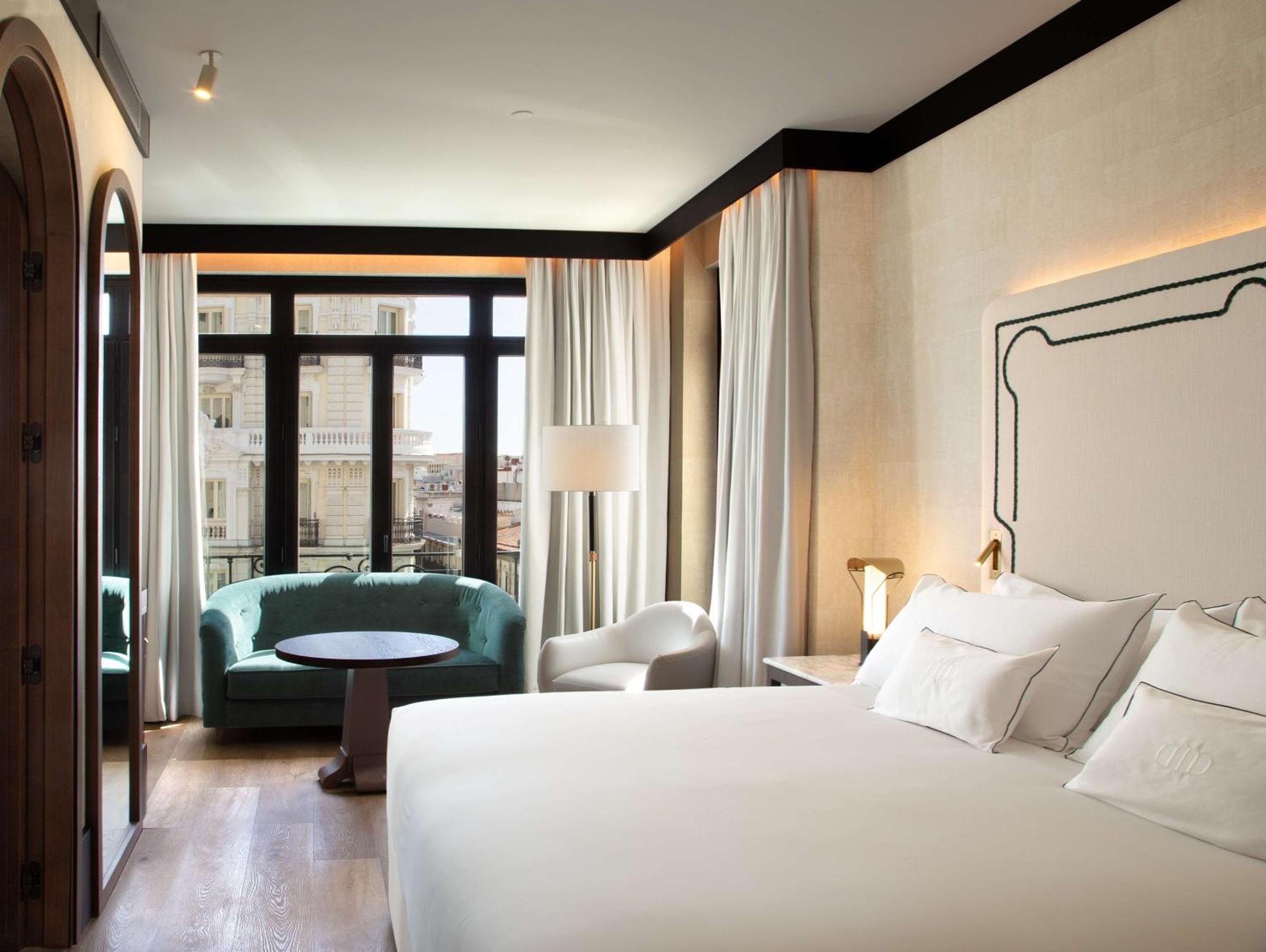 Hotel Montera Madrid, Curio Collection By Hilton ภายนอก รูปภาพ